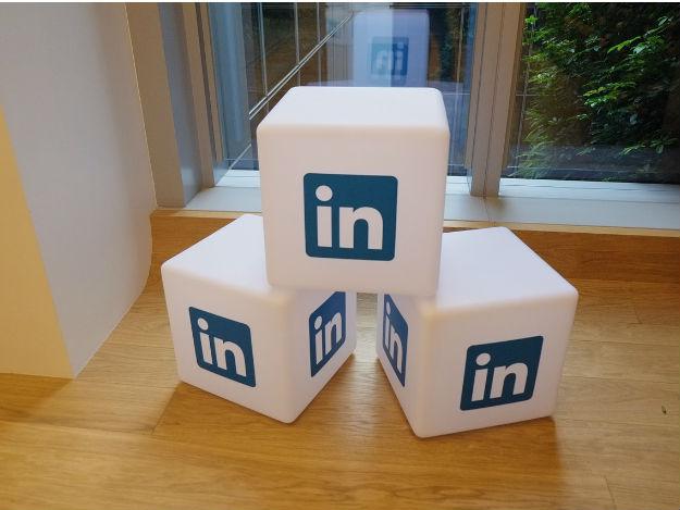 linkedin cubos.jpg