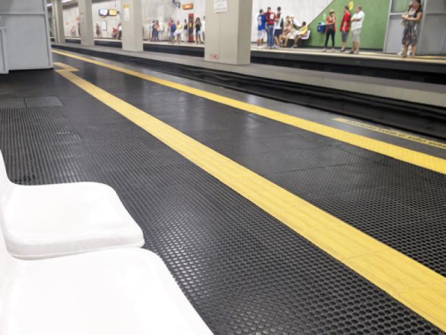 Metrô de Londres investe em tecnologia com beacons para auxiliar deficientes visuais