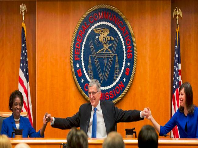 Órgão regulador da internet valida regras que garantem neutralidade da rede nos EUA
