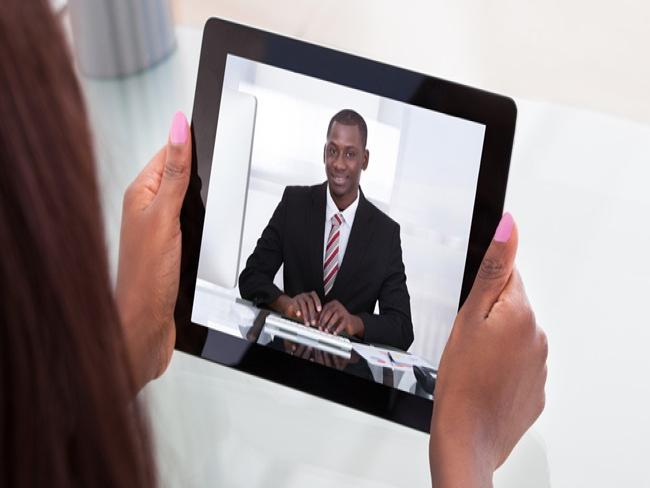 Esqueça o papel. Seu próximo currículo pode ser em vídeo