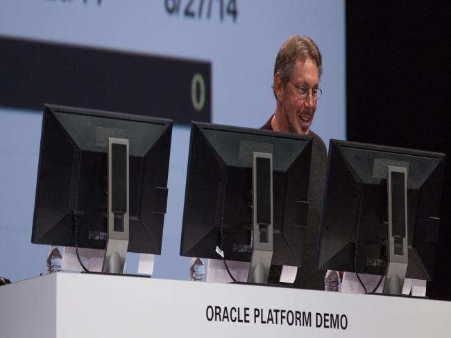 Larry Ellison demonstra migração de soluções para a nuvem com um clique