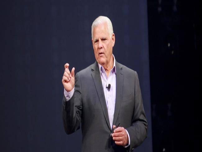 Joe Tucci comenta boatos sobre separação da VMware