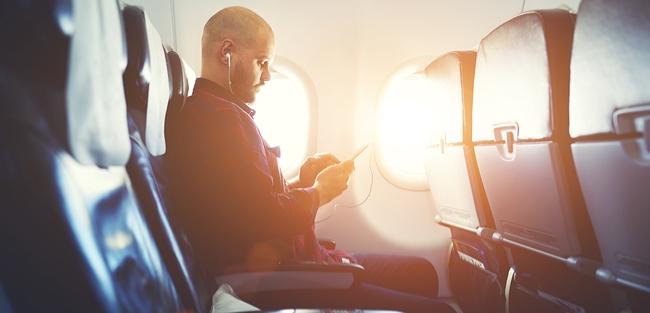 Gol começa a oferecer internet a bordo