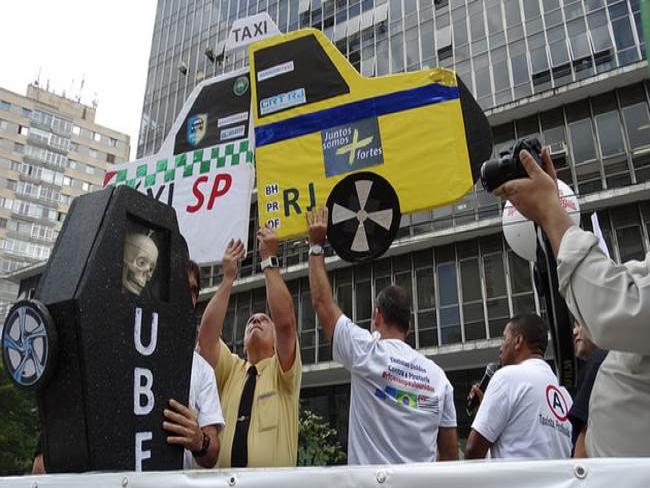 Câmara aprova projeto que proíbe Uber em SP