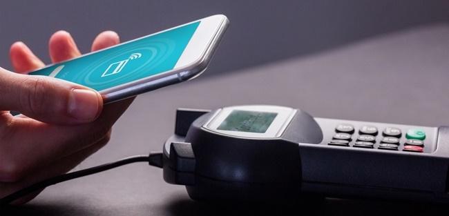 Bancos apostam em pagamentos móveis para impulsionar bancarização