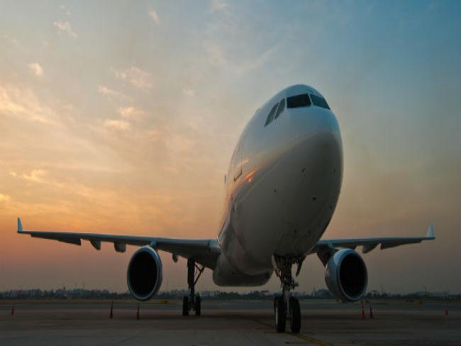 Hacker afirma ter invadido controles de voo de avião da Boeing