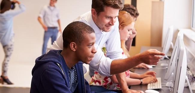 SAP e Junior Achievement unem-se para educação financeira de estudantes no Brasil