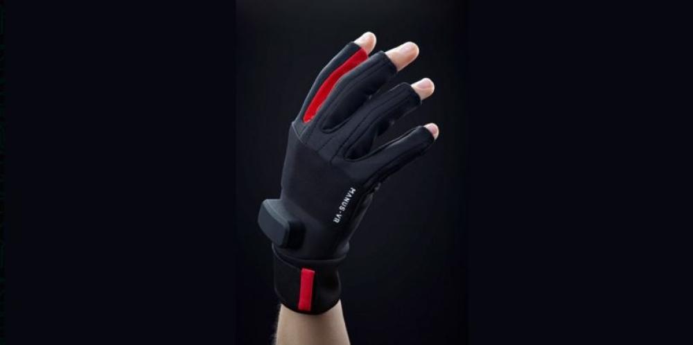 Luvas transformam mãos em controladores de jogos de realidade virtual