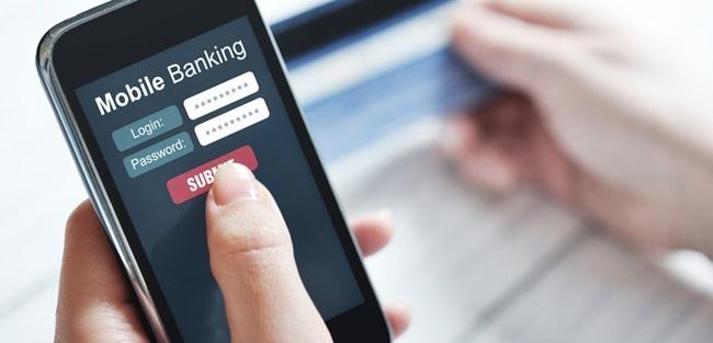 Transações financeiras móveis saltam 138% em 2015