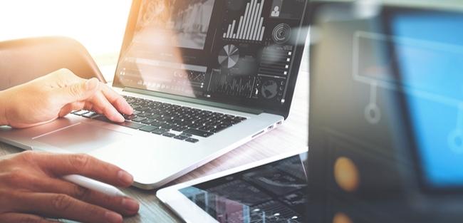 Mercado global de PCs recua pelo oitavo trimestre consecutivo