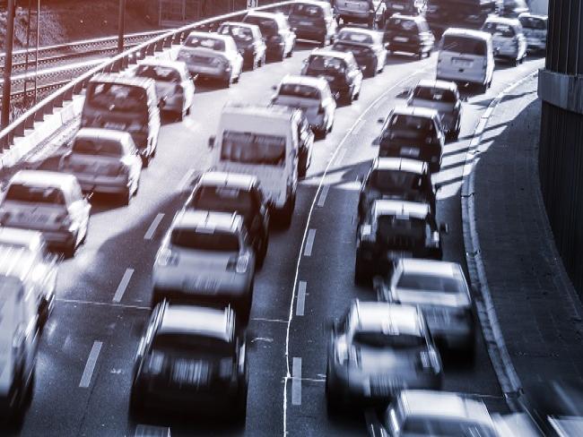 Proteste quer redução de prazo para inclusão de controle eletrônico em carros do Brasil