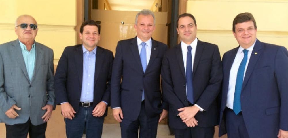 MiniCom leva internet de alta velocidade para Fernando de Noronha