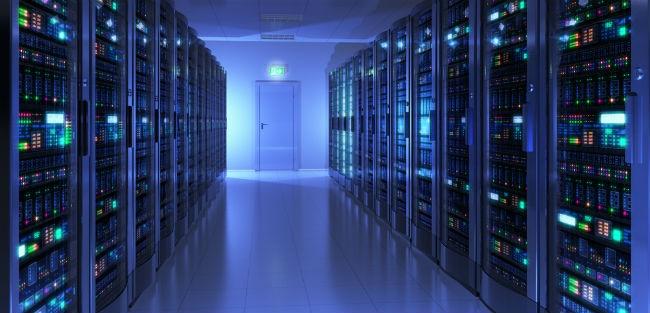 Mercado global de servidores registra queda no segundo trimestre do ano