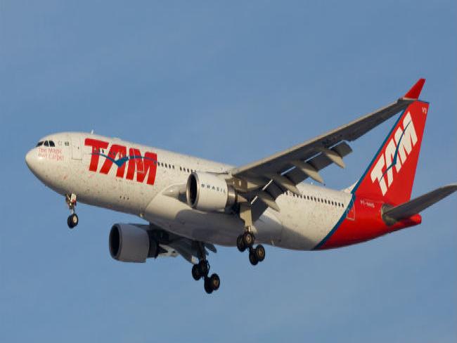TAM lança aplicativo no Facebook para avisar sobre ofertas de passagens