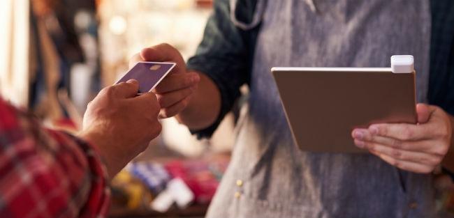 Infor compra provedor de sistemas de loja para acelerar estratégia de comércio convergente