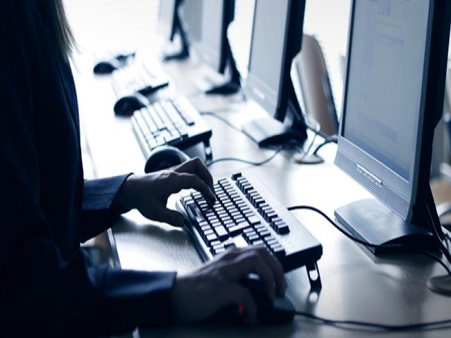 Veja 30 novas especializações em TI e negócios do Coursera