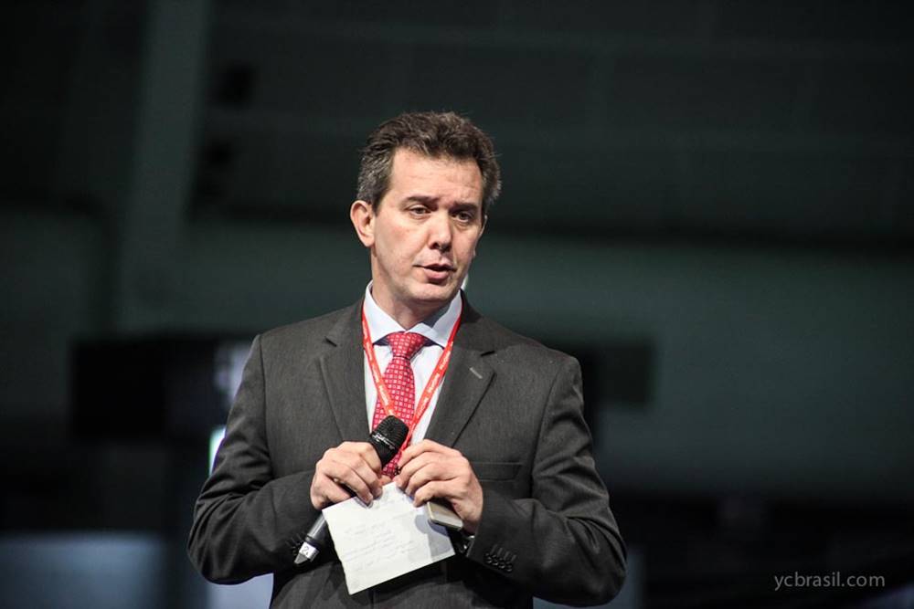 Maximiliano Martinhão