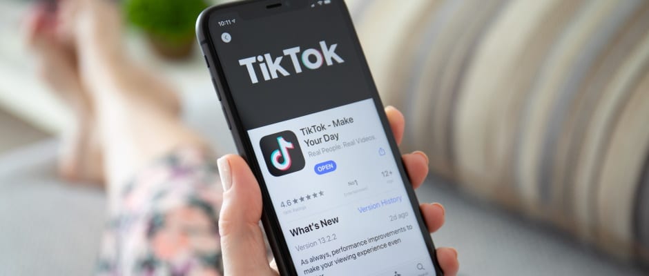 TikTok Facebook