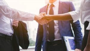 L'Oréal compra Gjosa