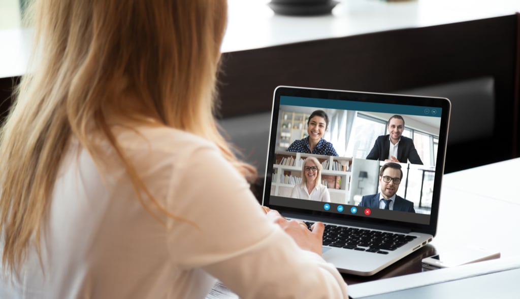 trabalho remoto em tecnologia home office TI