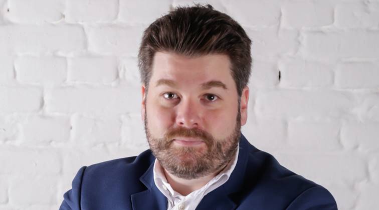 Gustavo de Camargo, VU