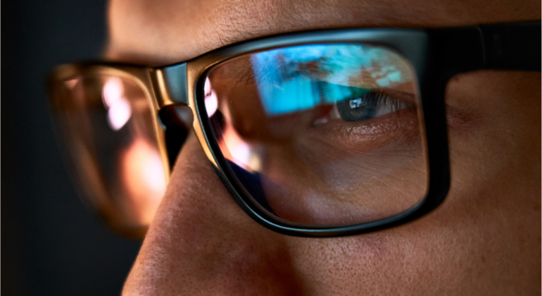 trabalhador óculos reflexo