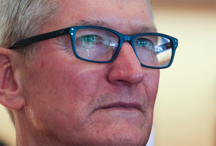 tim cook ceo apple