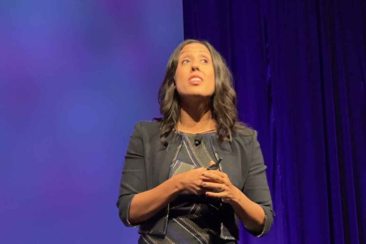 Erica Dhawan, autora do livro “Digital body language”