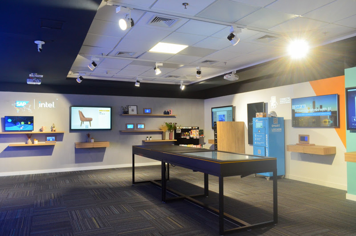 SAP Experience, Intel, SAP