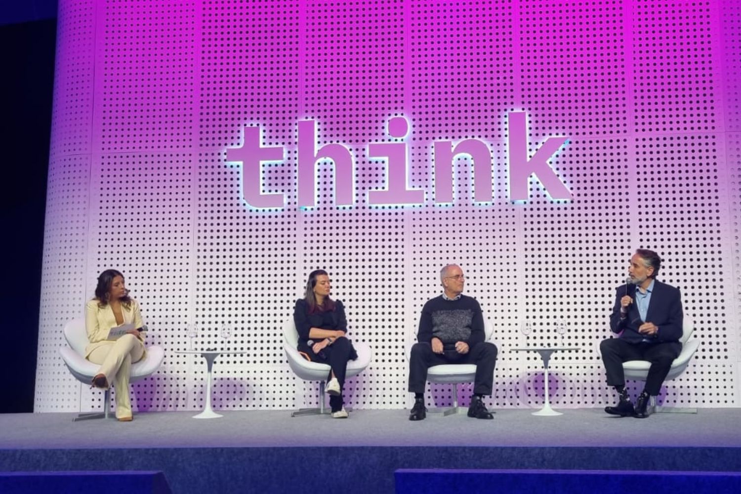 Executivos discutem sobre a síndrome da ressaca