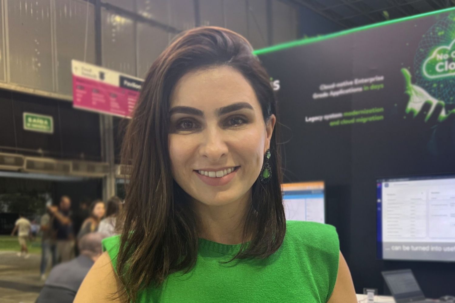 Elisabete Mleczak, Connectis