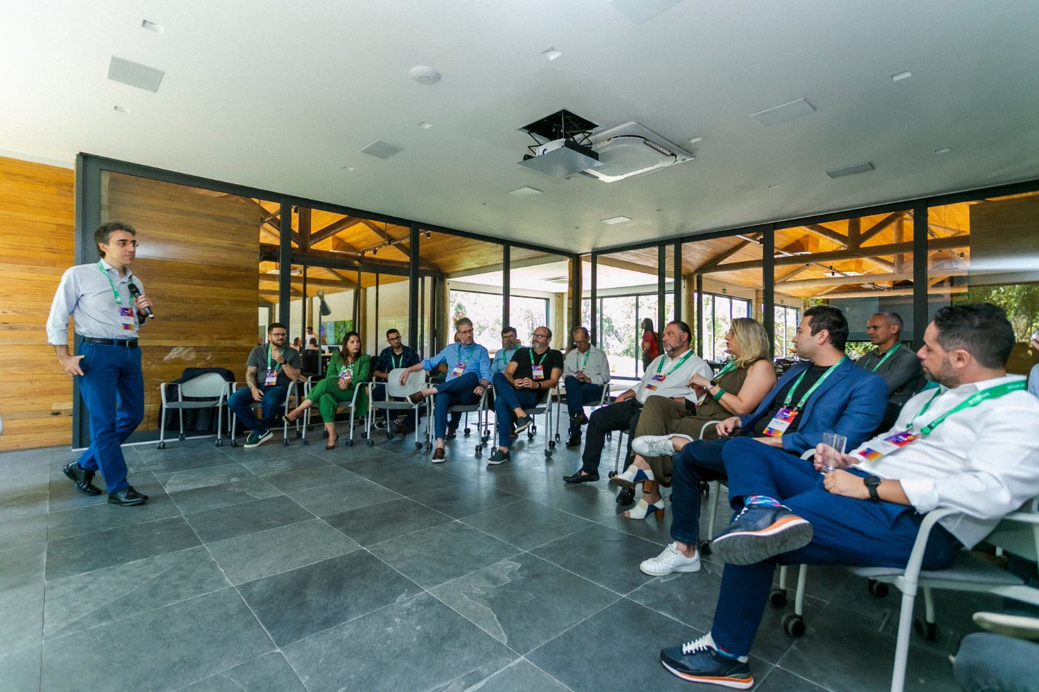 Executivos discutem sobre logística em evento do IT Forum