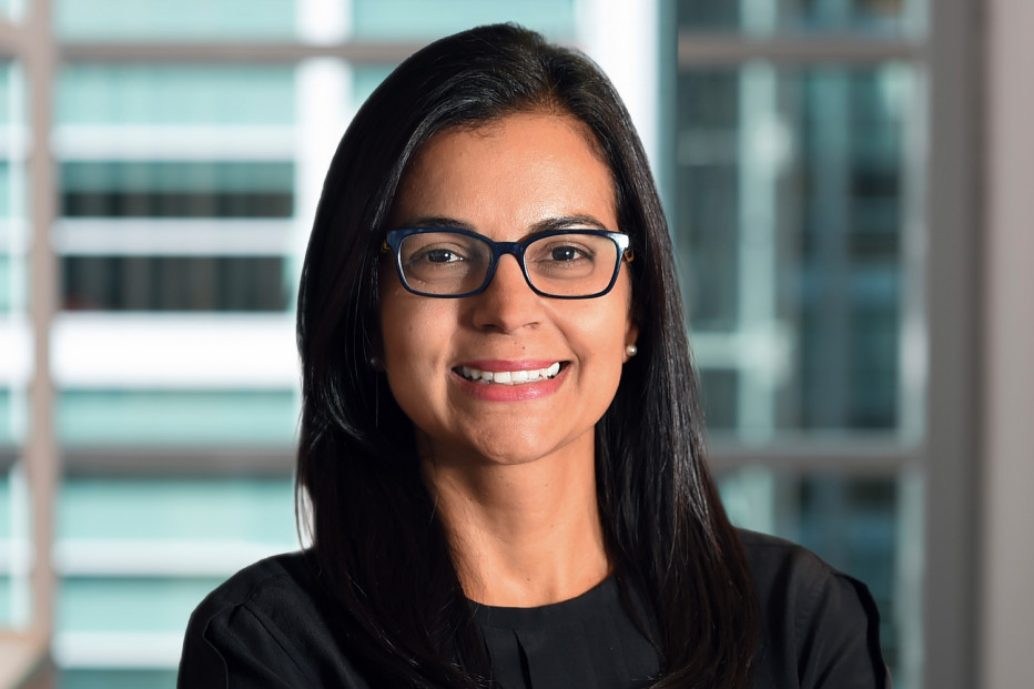 lidiane jones slack bumble