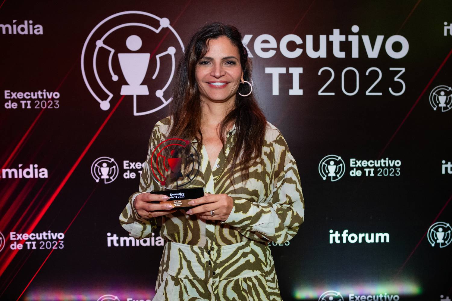 Katia Ortiz, vice-presidente da ServiceNow para a América Latina, durante o IT Forum Salvador