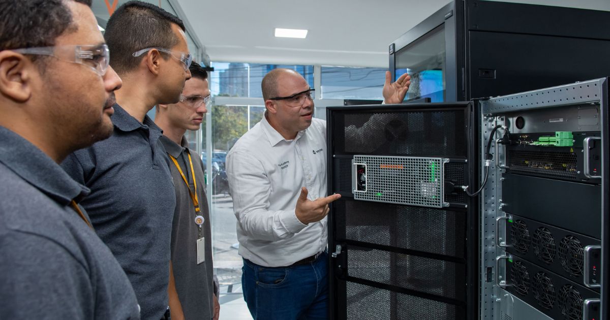 vertiv, academy, treinamento