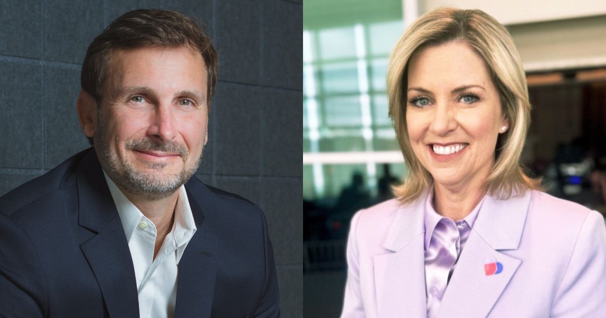 Foto lado a lado de Christiano Lucena, vice-presidente e diretor geral, e Paula Hansen, presidente e CRO, ambos da Docusign. Christiano Lucena aparece à esquerda, vestindo terno escuro e camisa branca, em frente a uma parede cinza. Paula Hansen está à direita, usando um blazer lilás claro e camisa de cetim, com o logotipo da Docusign em seu blazer, em um ambiente corporativo ao fundo.