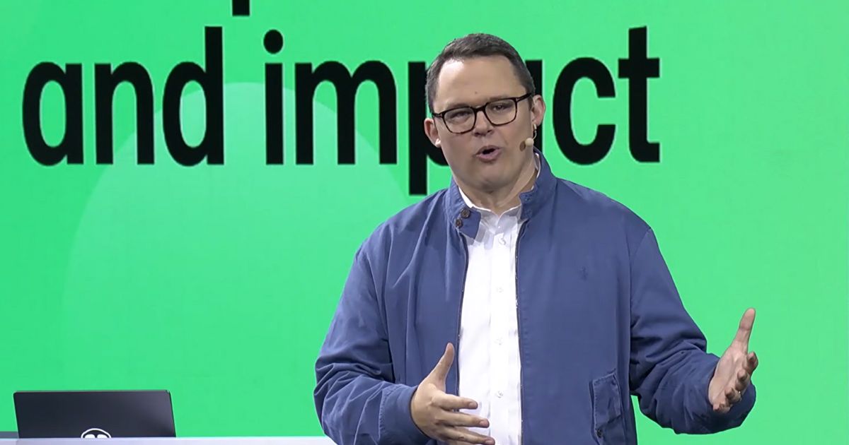 Kyle Daigle, COO do GitHub. Foto: Reprodução YouTube GitHub Universe 2025